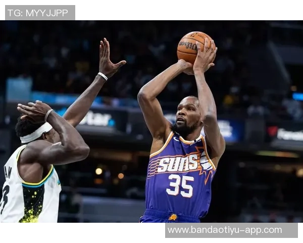 库里回应新规引发的投篮争议:鼓励球员勇敢尝试超远压哨投篮 库里回应新规引发的投篮争议:鼓励球员勇敢尝试超远压哨投篮