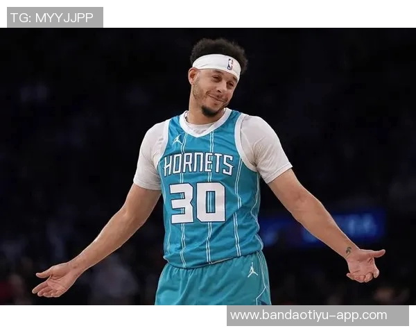 无奈之战库里22投12中三分7记独砍35分却难救勇士于水深火热之中