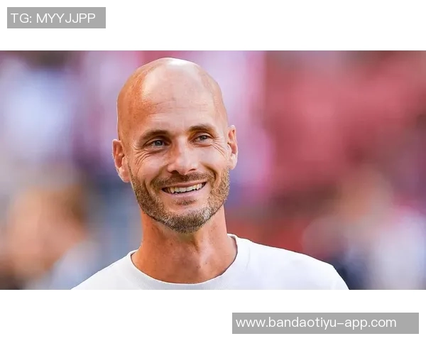 弗拉门戈年轻中卫克雷顿正式加盟沃尔夫斯堡合同至2030年 弗拉门戈年轻中卫克雷顿正式加盟沃尔夫斯堡合同至2030年