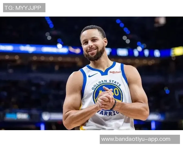 库里称赞克莱是球队重要资产因为他能有效防守对手最佳外线球员