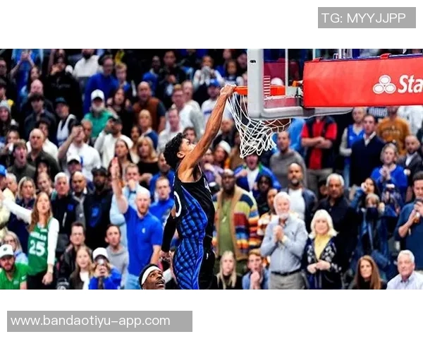 基德称克里斯蒂在独行侠表现提升显著现已展现出极高的自信与水平