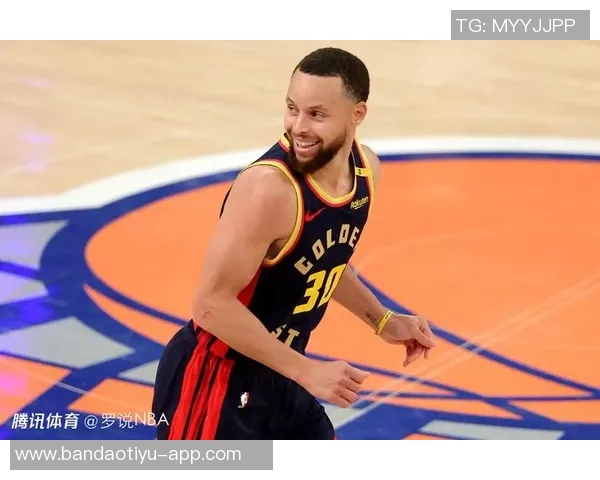 库里解读独特阵容背后的科尔战术理念球员们已习惯这种灵活打法